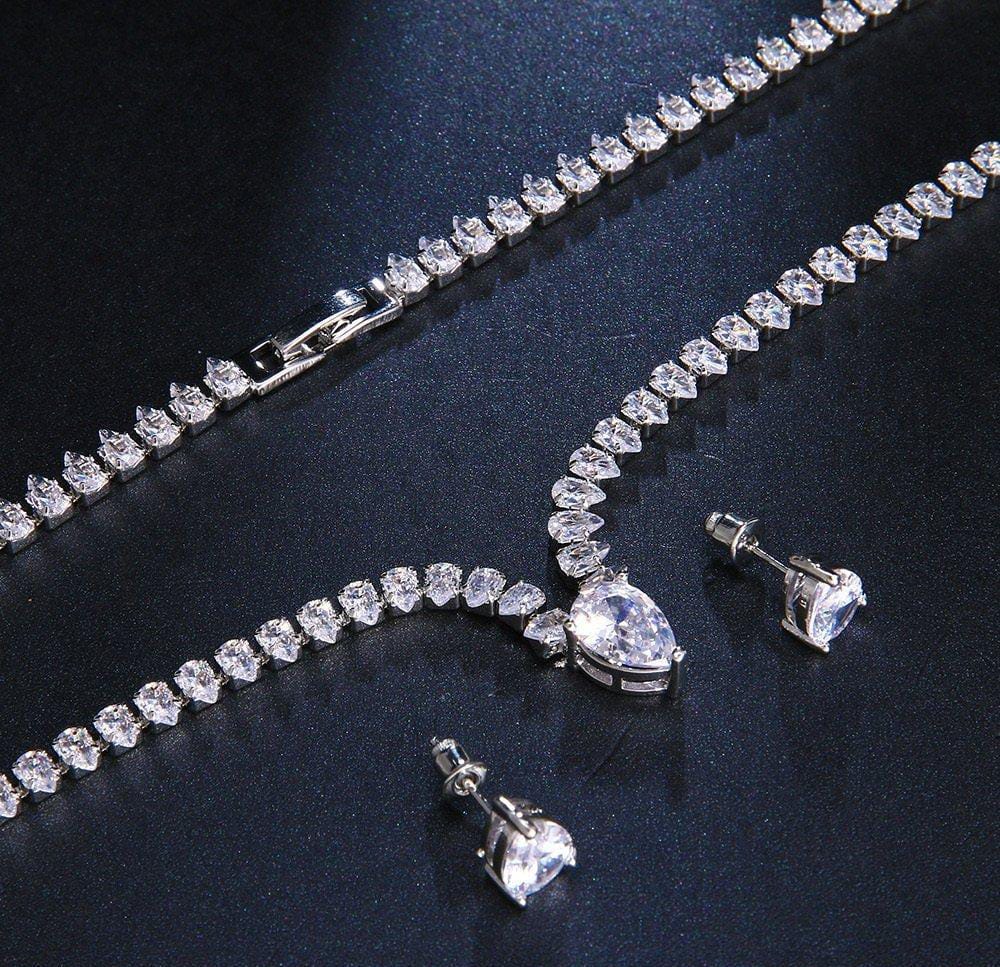 Tear stone necklace set