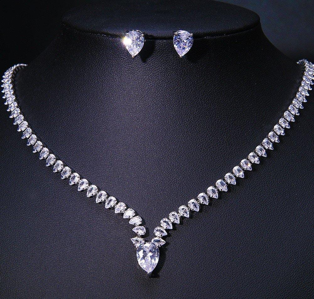 Tear stone necklace set