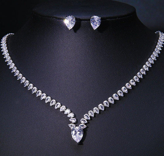 Tear stone necklace set