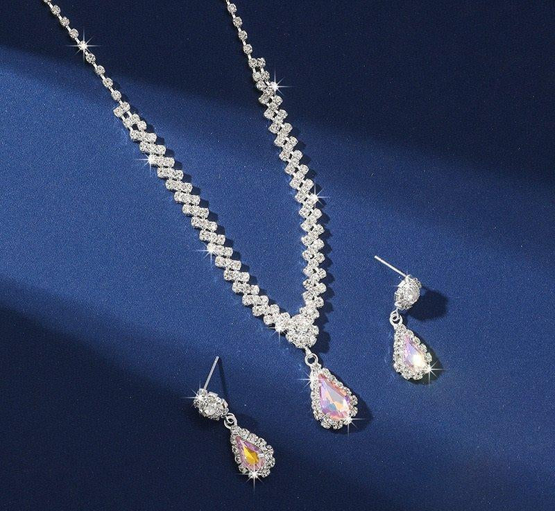 Tear Necklace Set